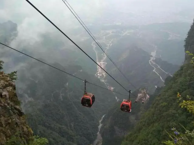 石嘴山索道缆车的钢索安全吗